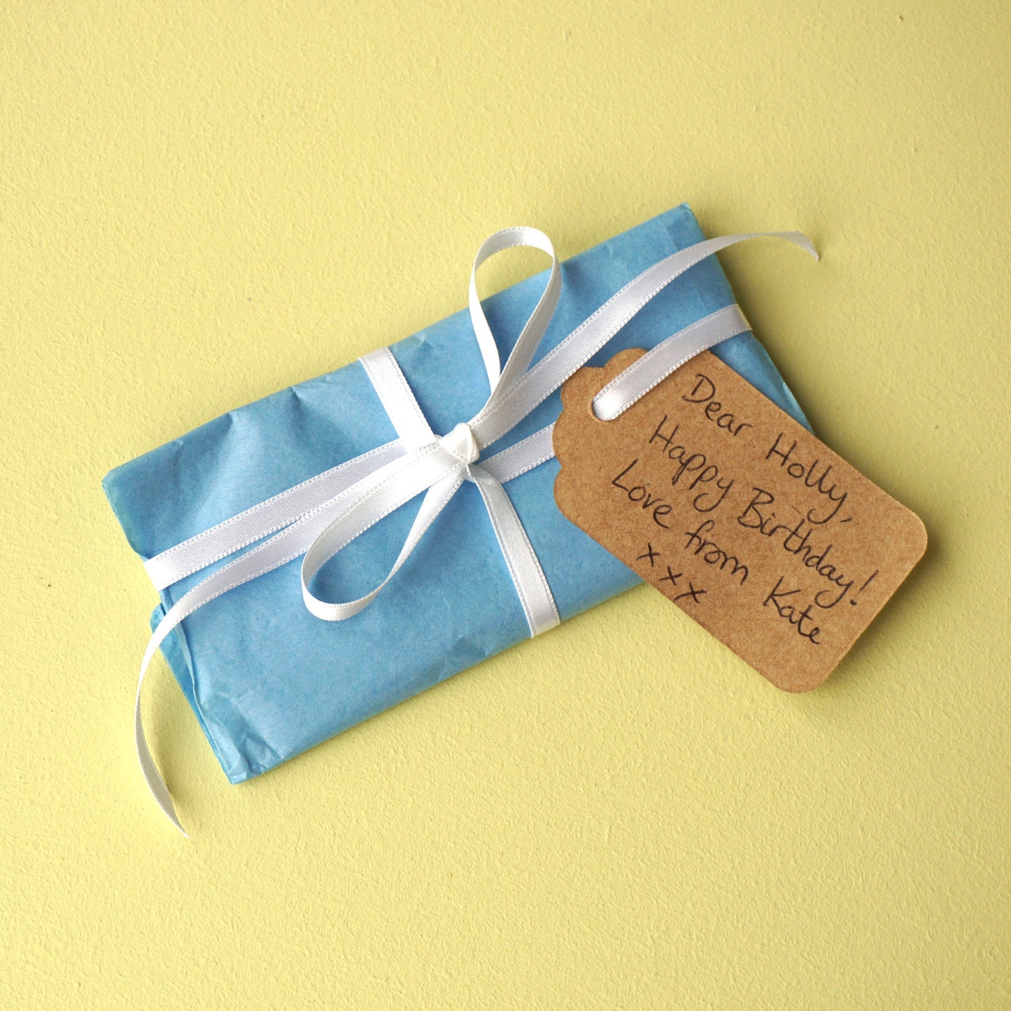 -Wren Porcelain Hanging Bird Decoration